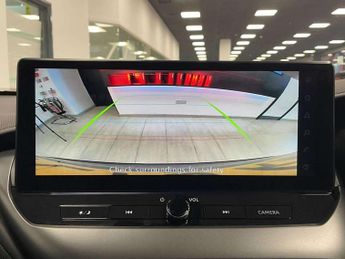 Nissan Juke 1.0 DiG-T N-Connecta 5dr DCT