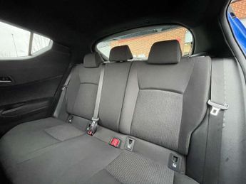 Toyota C-HR 1.8 Hybrid Icon 5dr CVT