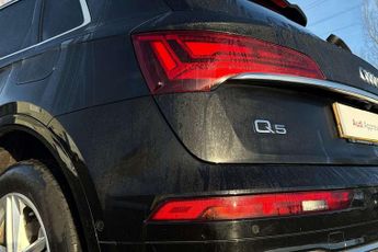 Audi Q5 50 TFSI e Quattro S Line 5dr S Tronic