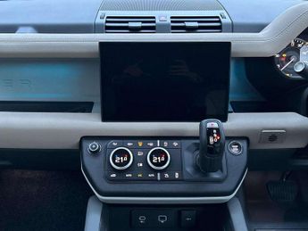 Land Rover Defender 3.0 D250 X-Dynamic HSE 90 3dr Auto