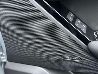 Land Rover Range Rover Velar 2.0 D200 MHEV Dynamic SE 5dr Auto