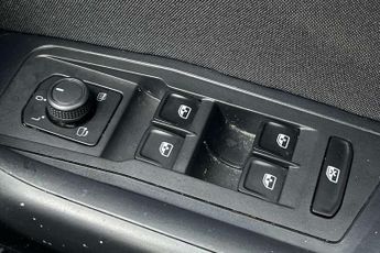 Volkswagen T-Roc 1.5 TSI Life 5dr DSG