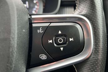 Volvo XC40 1.5 T3 [163] R DESIGN 5dr Geartronic