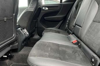 Volvo XC40 1.5 T3 [163] R DESIGN 5dr Geartronic