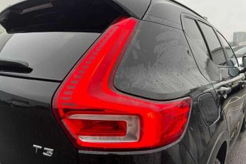 Volvo XC40 1.5 T3 [163] R DESIGN 5dr Geartronic