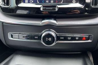 Volvo XC60 2.0 B5P R DESIGN 5dr AWD Geartronic