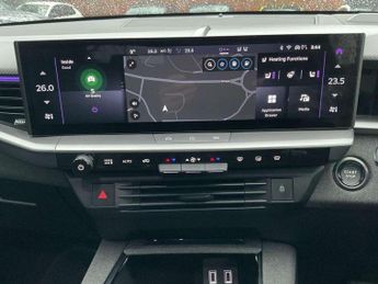 Vauxhall Grandland 1.2 Hybrid [136] Ultimate 5dr e-DCT6 [Pan Roof]