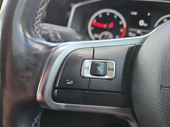 Volkswagen Polo 1.0 TSI 115 R-Line 5dr DSG