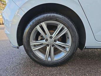 Volkswagen Polo 1.0 TSI 115 R-Line 5dr DSG