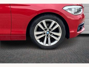 BMW 1 Series 118i [1.5] Sport 5dr [Nav] Step Auto