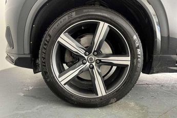 Volvo XC90 2.0 D5 PowerPulse R DESIGN 5dr AWD Geartronic