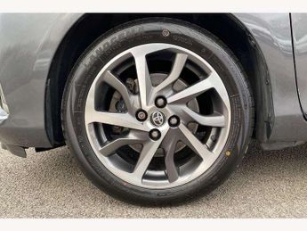 Toyota Yaris 1.5 Hybrid Excel 5dr CVT