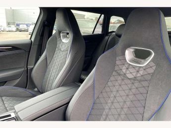 Volkswagen Passat Estate 1.5 TSI eHybrid R-Line 5dr DSG