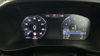 Volvo XC40 2.0 B4P R DESIGN 5dr Auto