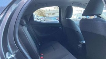 Toyota Yaris 1.5 Hybrid Design 5dr CVT