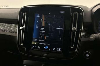 Volvo XC40 2.0 T5 R DESIGN Pro 5dr AWD Geartronic