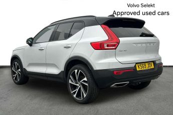 Volvo XC40 2.0 T5 R DESIGN Pro 5dr AWD Geartronic