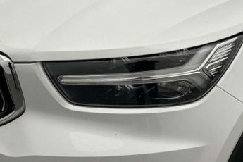 Volvo XC40 2.0 B4P Inscription 5dr Auto