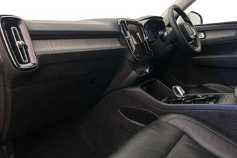Volvo XC40 2.0 B4P Inscription 5dr Auto