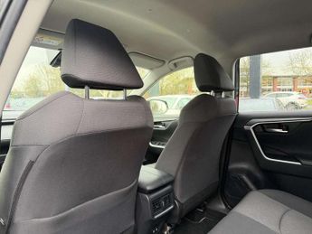 Toyota RAV4 2.5 VVT-i Hybrid Design 5dr CVT 2WD
