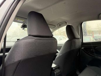 Toyota Yaris 1.5 Hybrid Design 5dr CVT