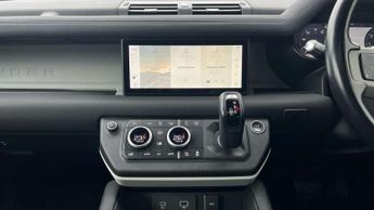 Land Rover Defender 2.0 P300 X-Dynamic SE 90 3dr Auto