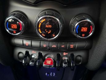 MINI Hatchback 1.5 Cooper 3dr Auto
