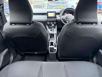 Renault Clio 1.6 E-TECH full hybrid 145 Evolution 5dr Auto