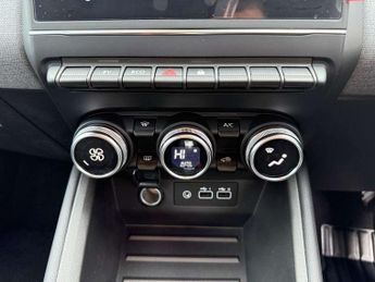 Renault Clio 1.6 E-TECH full hybrid 145 Evolution 5dr Auto