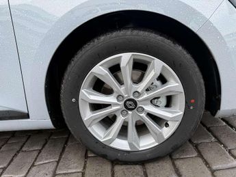 Renault Clio 1.6 E-TECH full hybrid 145 Evolution 5dr Auto