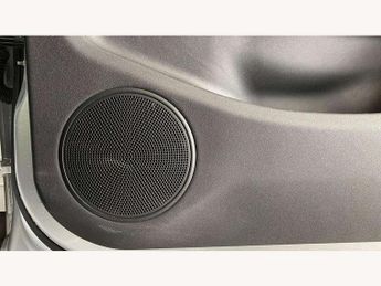 Land Rover Range Rover Evoque 2.0 P200 R-Dynamic SE 5dr Auto