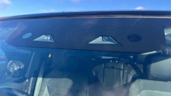 Land Rover Defender 2.0 D240 SE 110 5dr Auto