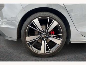 Volkswagen Golf 2.0 TDI 200 GTD 5dr DSG