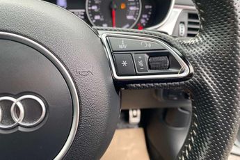 Audi A6 Avant 2.0 TDI Ultra Black Edition 5dr S Tronic