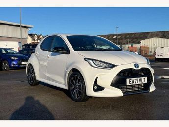 Toyota Yaris 1.5 Hybrid Dynamic 5dr CVT