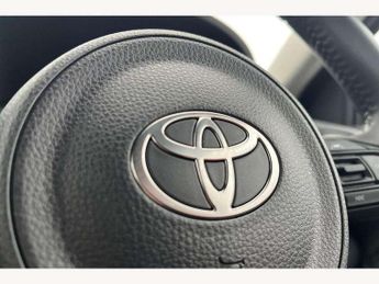 Toyota Yaris 1.5 Hybrid Icon 5dr CVT