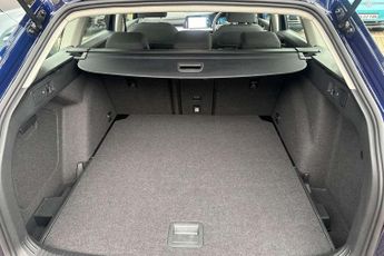 Volkswagen Golf Estate 1.5 eTSI Life 5dr DSG