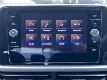Volkswagen T-Roc 1.5 TSI Life 5dr DSG