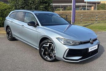 Volkswagen Passat 1.5 TSI eHybrid R-Line 5dr DSG