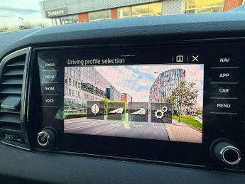 Skoda Karoq 1.5 TSI SE L 5dr DSG