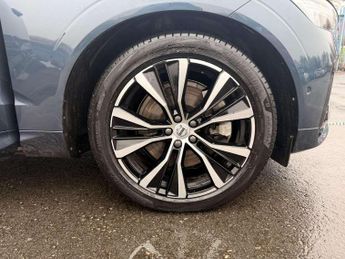 Volvo XC60 2.0 T8 [455] RC PHEV Ultimate Dark 5dr AWD Gtron