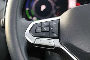 Volkswagen Tiguan 1.4 TSI eHybrid Elegance 5dr DSG