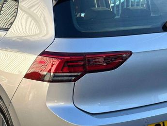 Volkswagen Golf 1.5 eTSI 150 Life 5dr DSG