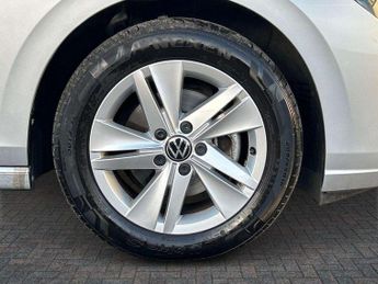 Volkswagen Golf 1.5 eTSI 150 Life 5dr DSG