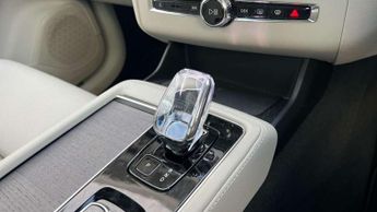 Volvo XC90 2.0 T8 PHEV Ultra Dark 5dr AWD Geartronic