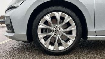 Skoda Superb Estate 2.0 TDI 193 SE L 4X4 5dr DSG