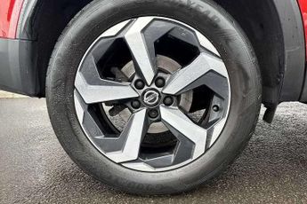 Nissan Qashqai 1.3 DiG-T MH 158 N-Connecta 5dr Xtronic