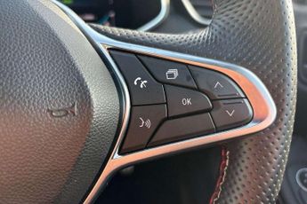 Renault Clio 1.6 E-TECH Hybrid 140 RS Line 5dr Auto