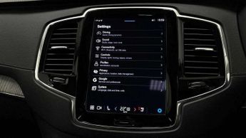 Volvo XC90 2.0 T8 [455] RC PHEV Ultimate Dark 5dr AWD Gtron