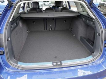 Skoda Superb Estate 1.5 TSI iV SE L DSG 5dr